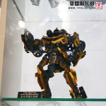 TakaraTomy Gold Battle Ops Bumblebee on display – MP M02?