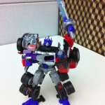 United Laser Optimus Prime dual wields with TFC mini Shockwave