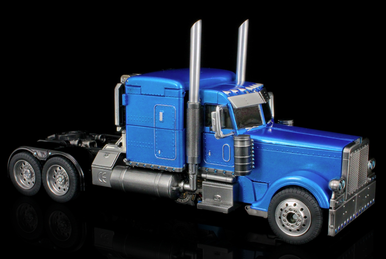 blue Diaclone Powered Convoy custom